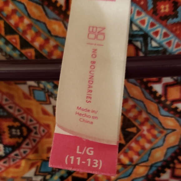 No boundaries top - Picture 3 of 4